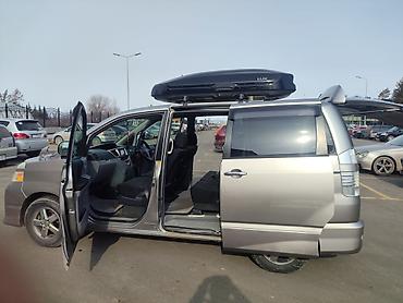 Toyota: Toyota Voxy: 2006 г., 2 л, Вариатор, Бензин, Минивэн — 2