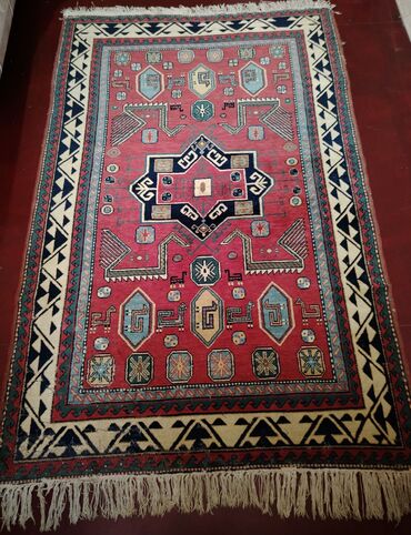 Qədim xalçalar: Qədim xalça, 1920 il, Azərbaycan, Vəziyyəti: Əla — 4