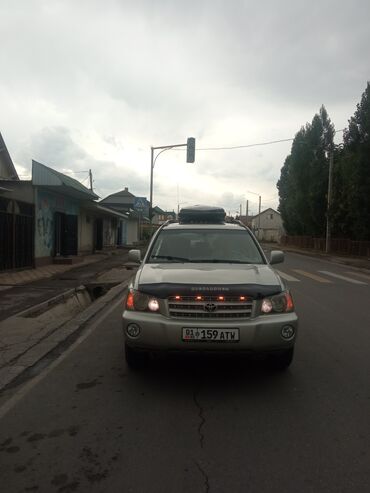 самая деловая машина: Toyota Highlander: 2001 г., 3 л, Автоматические, Газ, Кроссовер