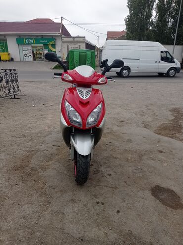 Mopedlər,skuterlər: - R9 Racing — 1