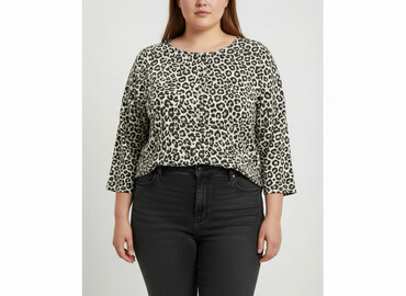 bluzki z dekoltem v plus size: Жіноча блуза, розмір 6XL