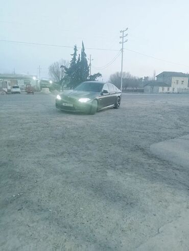 BMW: BMW 5 series: 2 l | 2014 il Sedan — 36