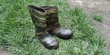 военные одежда: Детские резиновые сапоги. Размер 27. # обувь, ботинки, на мальчика