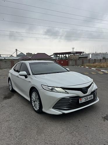 Toyota: Toyota Camry: 2019 г., 2.5 л, Гибрид, Седан — 3