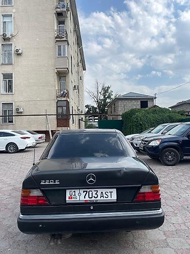 мер 220: Mercedes-Benz 220: 1993 г., 2.2 л, Автомат, Бензин, Седан — 7