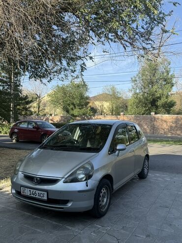 Honda: Honda Fit: 2002 г., 1.3 л, Автомат, Бензин, Хэтчбэк
