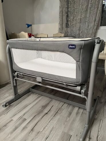 uşaqlar üçün təbii şubalar: Chicco brendine mexsusdur.Az istifade edilib. 180azn satilir. Yeni