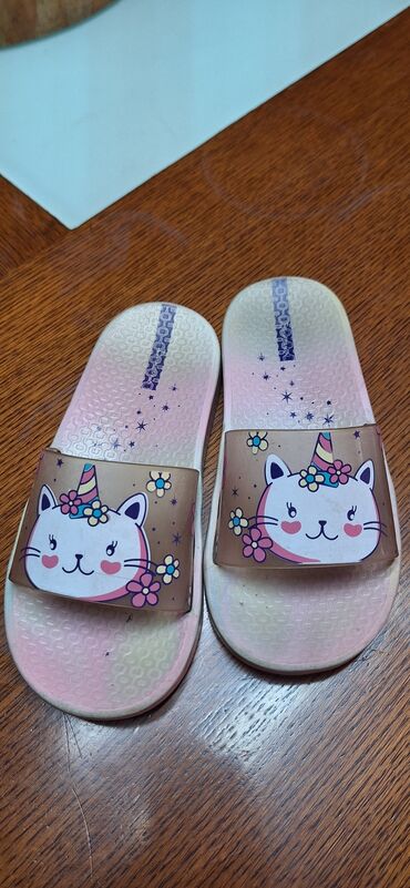 crocs papuce ccc: Beach slippers, Size - 20 at lalafo.rs crocs papuce ccc: Beach slippers, Size - 20