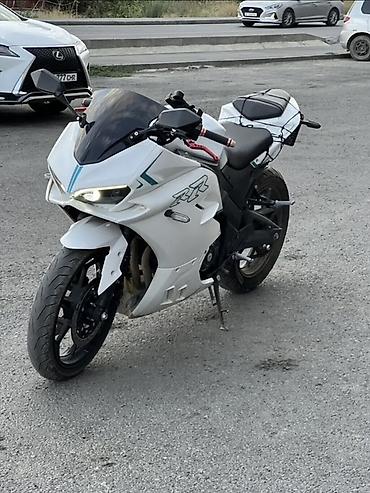 бир: Спортбайк Ducati, 400 куб. см, Бензин, Чоңдор үчүн, Колдонулган — 3