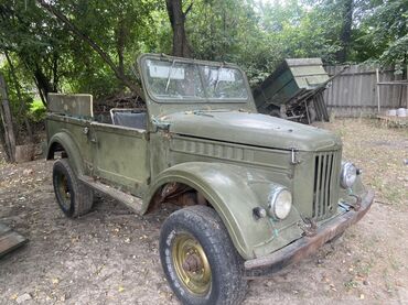 набор для аварийного вскрытия автомобиля: Советский внедорожник ГАЗ-69 в цвете хаки. Этот полноприводный
