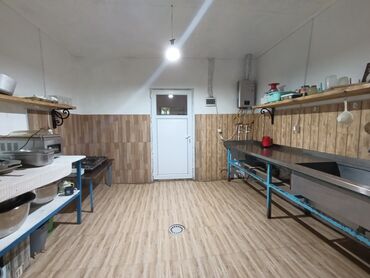 Həyət evləri və villaların satışı: 3 otaqlı, 150 kv. m, Təmirsiz — 5