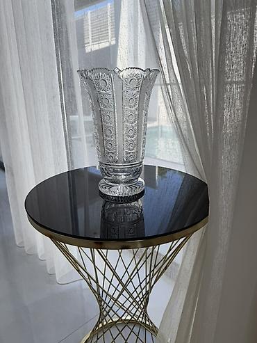 bagema güldan: Bir vaza, Xrustal — 2