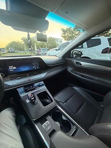 лайнеры: Hyundai Grandeur: 2020 г., 2.4 л, Типтроник — 9