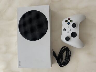 Xbox Series S: Xbox series s 500 gb playroomdan alınıb 6 ay garantiası var