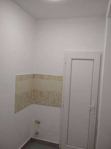 Digər kommersiya daşınmaz əmlakı: 28 may metrosuna yaxın 2 mərtəbəli,sahəsi 75 kv/m olan, 3 otağlı — 9