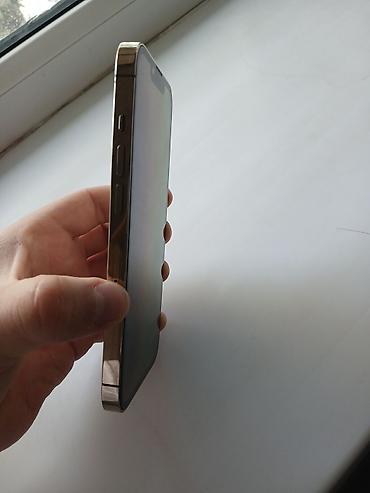 купит айфон 13 про: IPhone 13 Pro, цвет Gold - Корпус: плоские стальные грани, стеклянная — 2