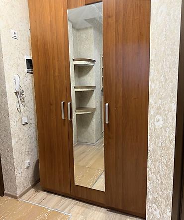 standing mirror: Шкаф четырехстворчатый - Материал: ЛДСП с текстурой под древесину — 1