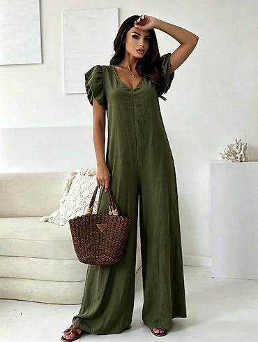 cargo: 04. Kombinezon 
L XL XXL XXXL
Cena : 2.600 dinara A — 3