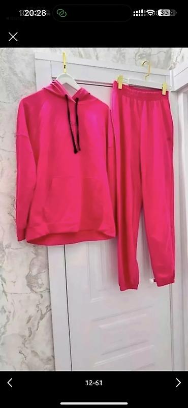 Брючные костюмы: Женская одежда, покупала в Дубаи/Италии, размер s/m, l до 44. Цены от at lalafo.kg — 44 Брючные костюмы: Женская одежда, покупала в Дубаи/Италии, размер s/m, l до 44. Цены от — 44