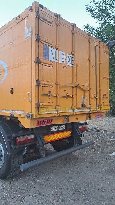 Qoşqular: 40 kub furgon yarımqoşqu — yaxşı işlək vəziyyətdə Satılır etibarlı — 2