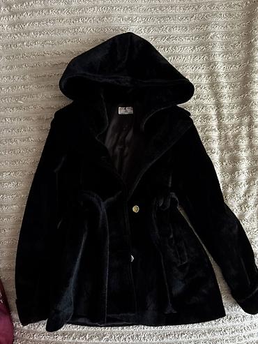 Qara rəngli uşaq üçün kapüşonlu xəz görünümlü palto(36 -s) - Rəng