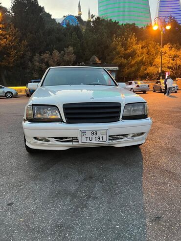 pirus c: Mercedes-Benz C 230: 2.3 l | 1997 il Sedan