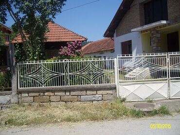 Kuće na prodaju: 104 kv. m, 3 sobe — 6
