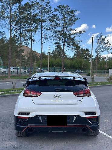 порш турбо с: Hyundai Veloster: 2018 г., Хэтчбэк — 4
