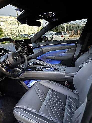 byd e1: Zeekr 001: | 2024 г. Лифтбек — 9