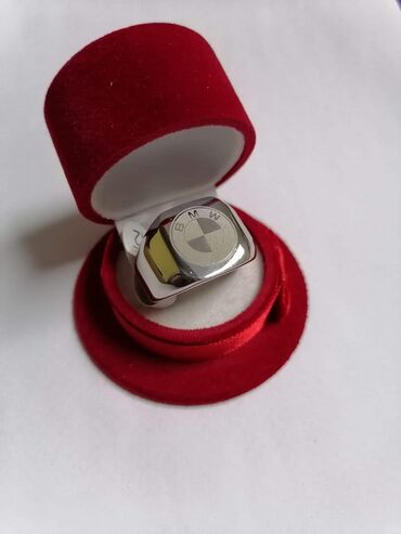 Prstenje: Vel:13
Cena:1000din — 15