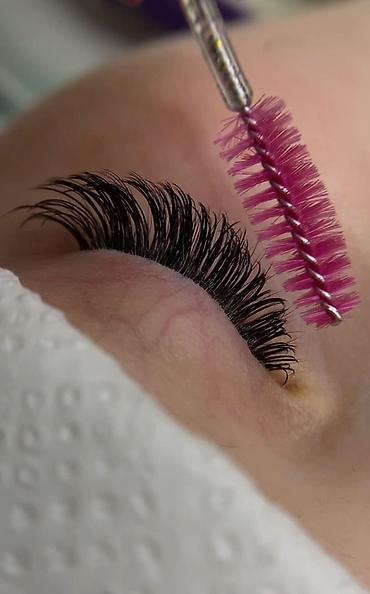 Маникюр: Маникюр,Наращивание ногтей,Педикюр,Наращивание ресниц,Ламинирование — 13