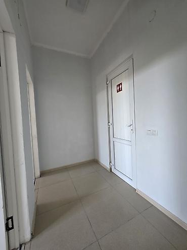 офисы ош: Аренда офисов, 150 м², В бизнес центре, 1 линия, С оборудованием — 7