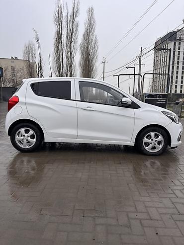 Chevrolet: Chevrolet Spark: 2017 г., 1 л, Вариатор, Бензин, Хэтчбэк — 8