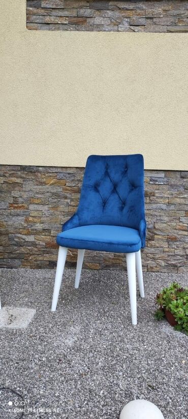 Stolice: Opremite vas dom,poslovni prostor,lokal modernim stolicama,veliki — 24