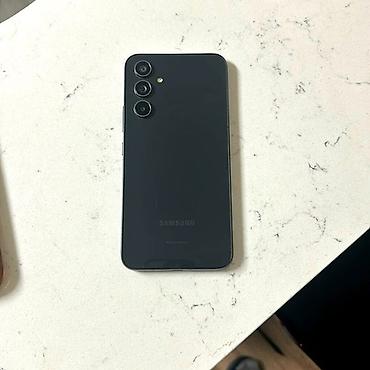 телефоня: Samsung Galaxy A54 5G, Б/у, 256 ГБ, цвет - Черный, 2 SIM — 2