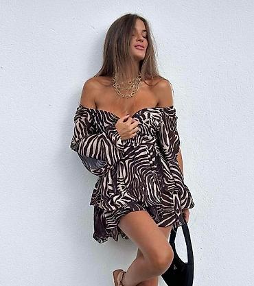 Haljine: ⚜️ Univerzalna velicina 
⚜️ Cena 1700 din — 25