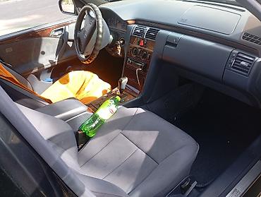 мерс бартовой: Mercedes-Benz E-Class: 2001 г., 3.2 л, Автомат, Бензин — 5