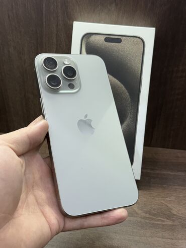 Apple iPhone: IPhone 15 Pro Max, Б/у, 256 ГБ, Серебристый, Зарядное устройство, Защитное стекло, Чехол, 93 %