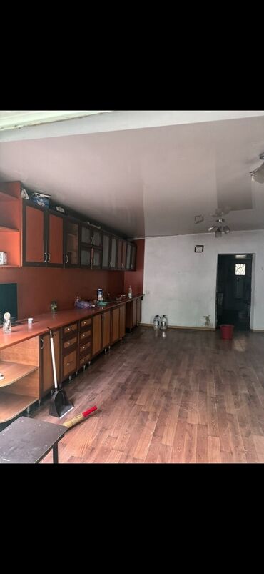 снять на длительный срок частный дом: 100 м², 4 комнаты, Забор, огорожен
