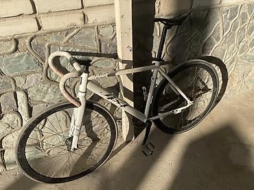 gray fixed gear: Фикс-байк/сингл-спид дорожный велосипед - Рама и вилка: алюминий — 2