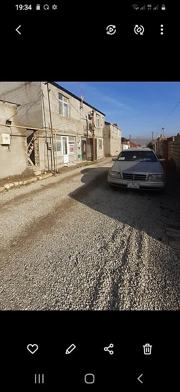 2mərtəbəli evlər: 4 otaqlı, 220 kv. m, Kredit yoxdur, Orta təmir — 2