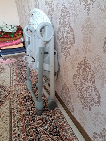 Стульчики для кормления: Стульчик для кормления, Б/у, Chicco, Трансформер, цвет - Белый, Самовывоз, Платная доставка — 3