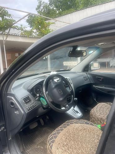 Салон: Hyundai miniven/sedanın salonundan görüntülər. Texniki göstəricilər — 3