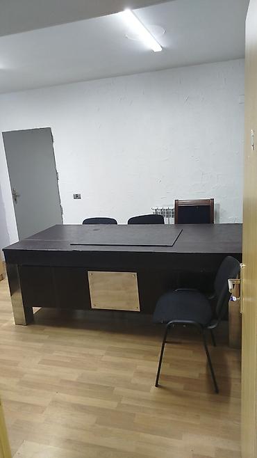 Ofis üçün rəhbər masa və ziyarətçi stulları dəsti - Geniş ölçülü