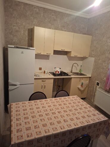 Uzunmüddətli kirayə evlər: 100 kv. m, 3 otaqlı, Kombi, Qaz, İşıq -da lalafo.az — 9 Uzunmüddətli kirayə evlər: 100 kv. m, 3 otaqlı, Kombi, Qaz, İşıq — 9