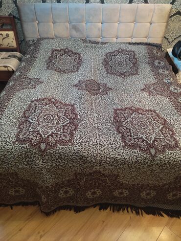 Yorğanlar, adyallar: Taç 110 AZN yastıq balış əlavə tek yastıq o biri pakrival yataq örtüyü — 7