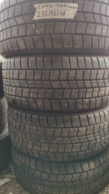 Шины: Шины 235 / 45 / R 18, Зима, Б/у, Комплект, Легковые, Япония, GoodYear