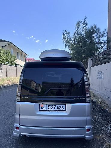 вампер спада: Honda Stepwgn: 2003 г., 2 л, Автомат, Газ, Минивэн — 3