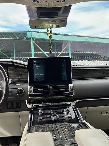 Lincoln: Lincoln Navigator: 2019 г., 3.5 л, Типтроник, Бензин, Внедорожник — 15