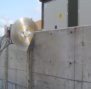 Beton işləri: Xidmət: Beton kəsmə və deşmə - Dəqiq kəsim və deşmə işləri: divar — 21